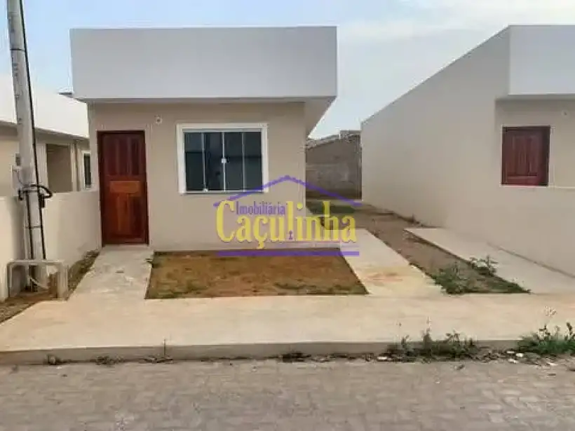 Casa 2 Quartos para venda no bairro Centro
