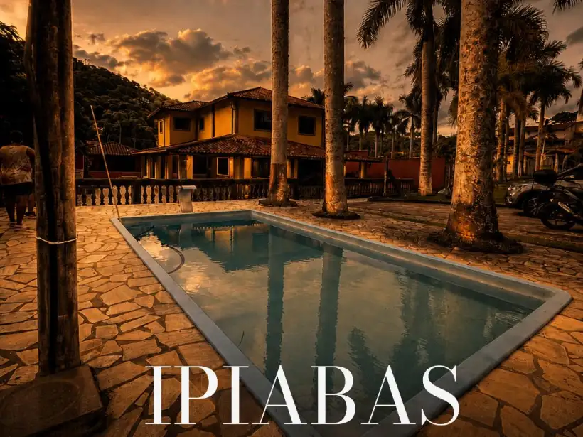 Casa 4 Quartos para locação no bairro Ipiabas