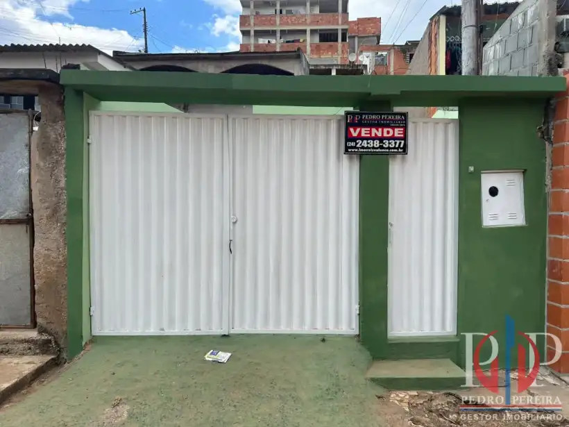 Casa 1 Quarto para venda no bairro Biquinha