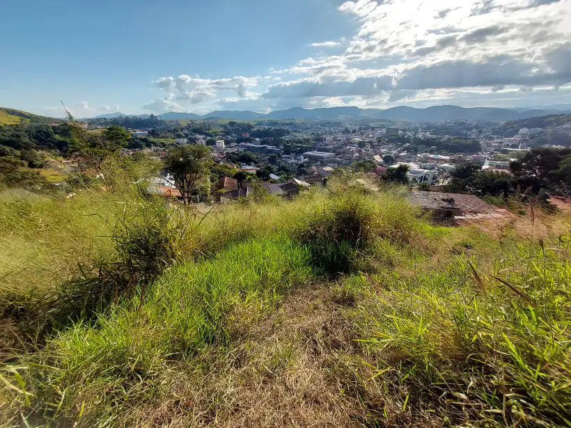 Terreno 354m² para venda no bairro Jardim Dona Angelina