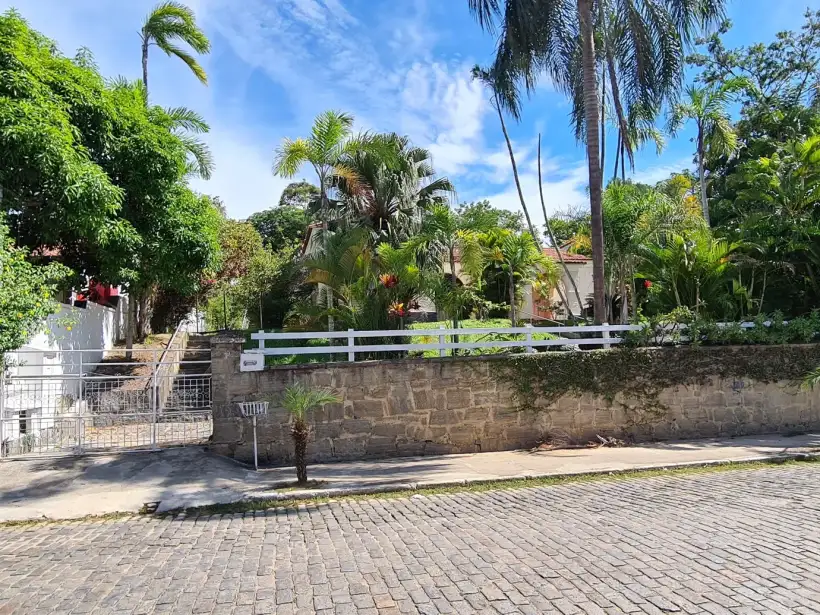 Casa 4 Quartos para locação