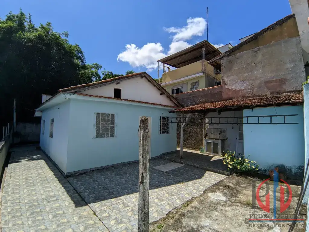 Casa 3 Quartos para venda no bairro Centro