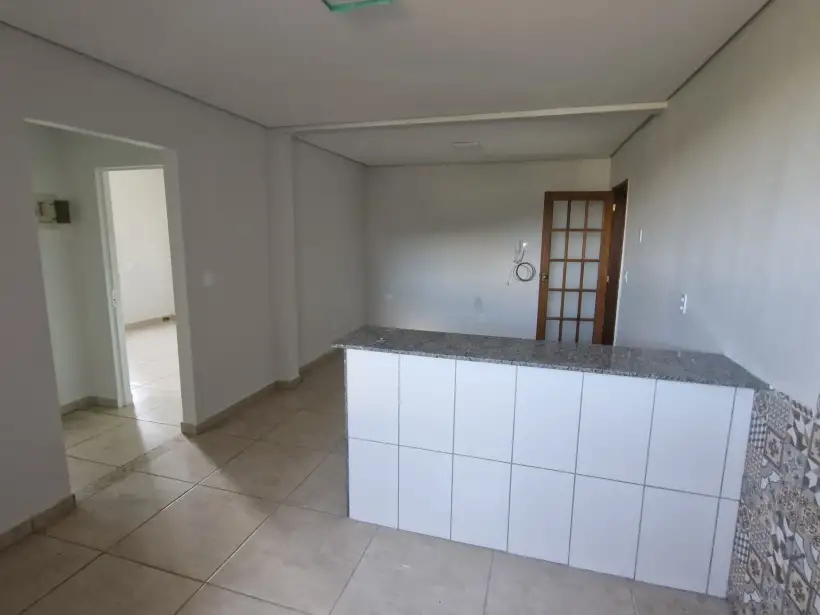 Apartamento 2 quartos para locação no bairro Canteiro
