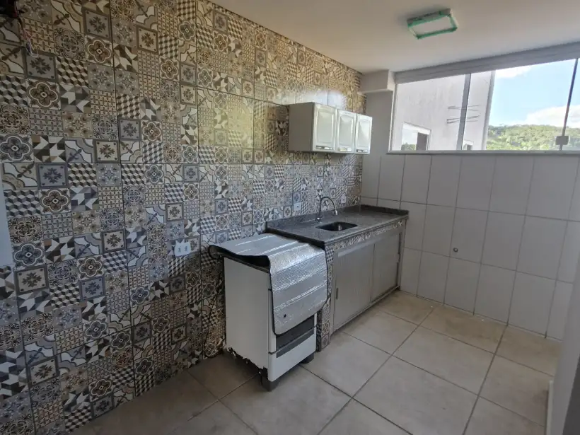 Apartamento 2 quartos para locação no bairro Canteiro