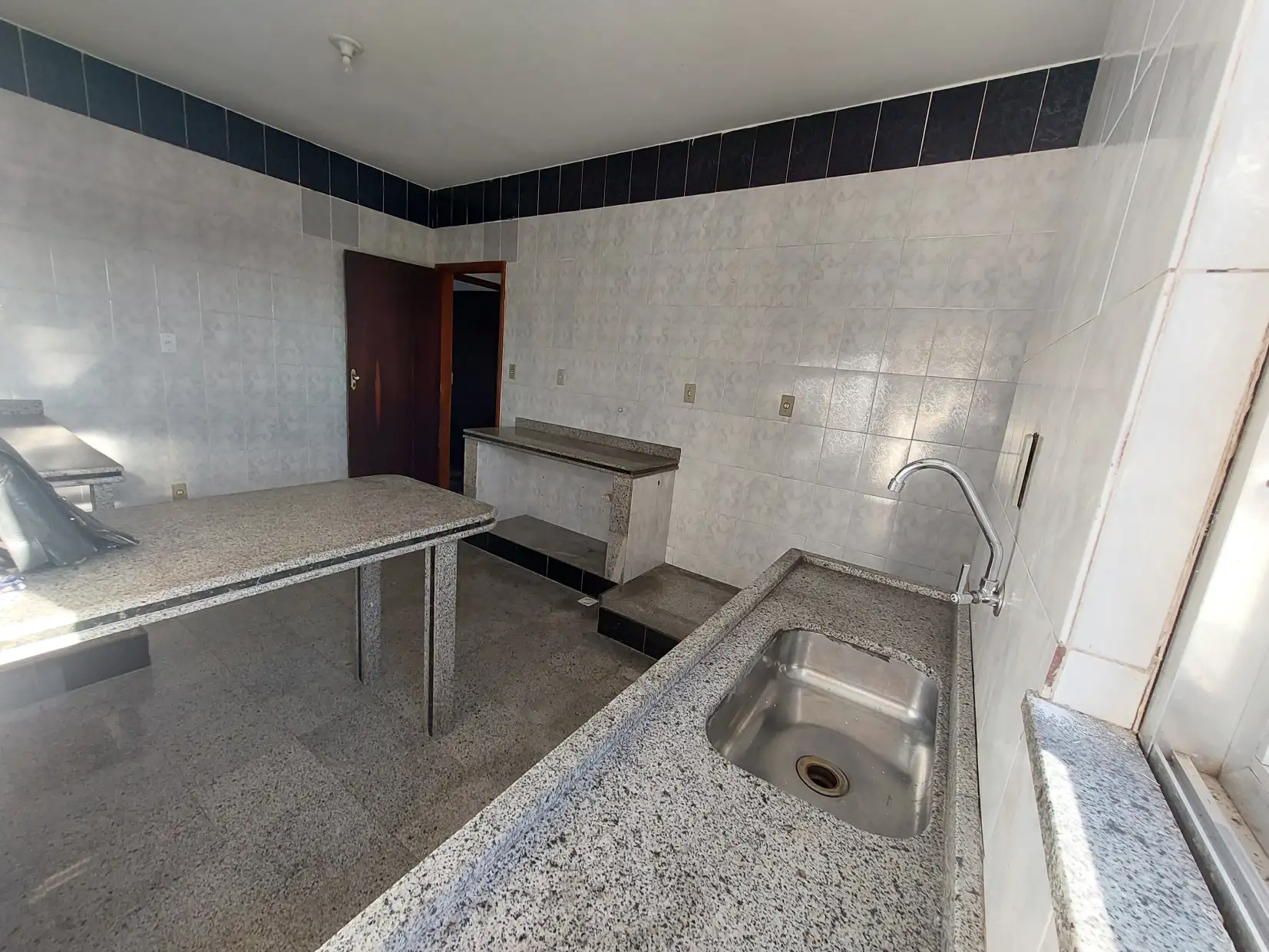 Apartamento 2 quartos, SENDO 1 suíte no Centro à venda