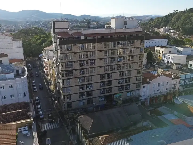 Apartamento 2 quartos, SENDO 1 suíte no Centro à venda