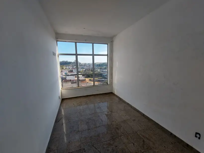 Apartamento 2 quartos, SENDO 1 suíte no Centro à venda