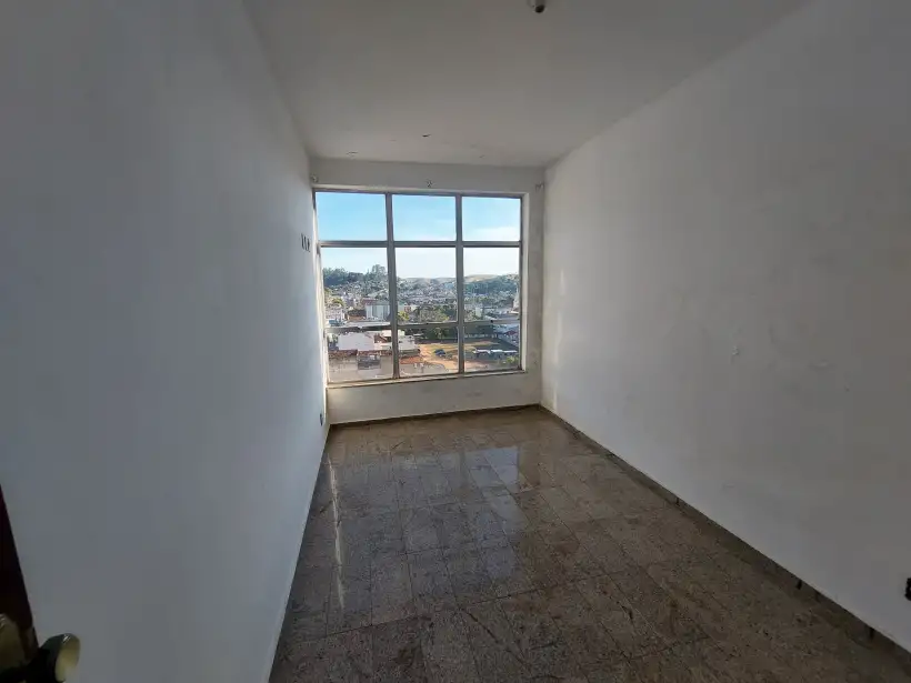 Apartamento 2 quartos, SENDO 1 suíte no Centro à venda
