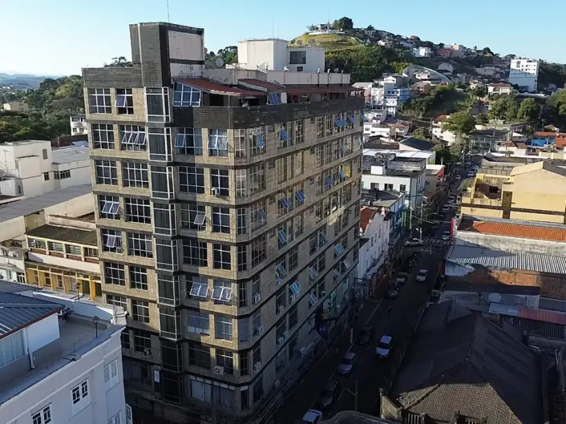 Apartamento 2 quartos, SENDO 1 suíte no Centro à venda