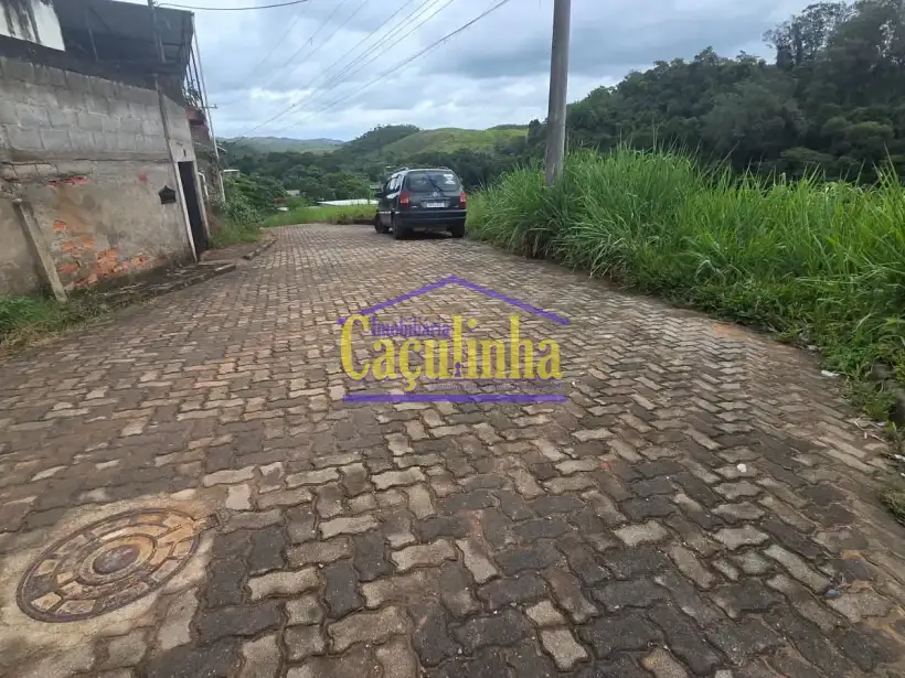 Casa 1 Quarto para locação no bairro Chalet