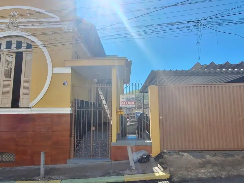 Casa 2 Quartos para locação no bairro Centro