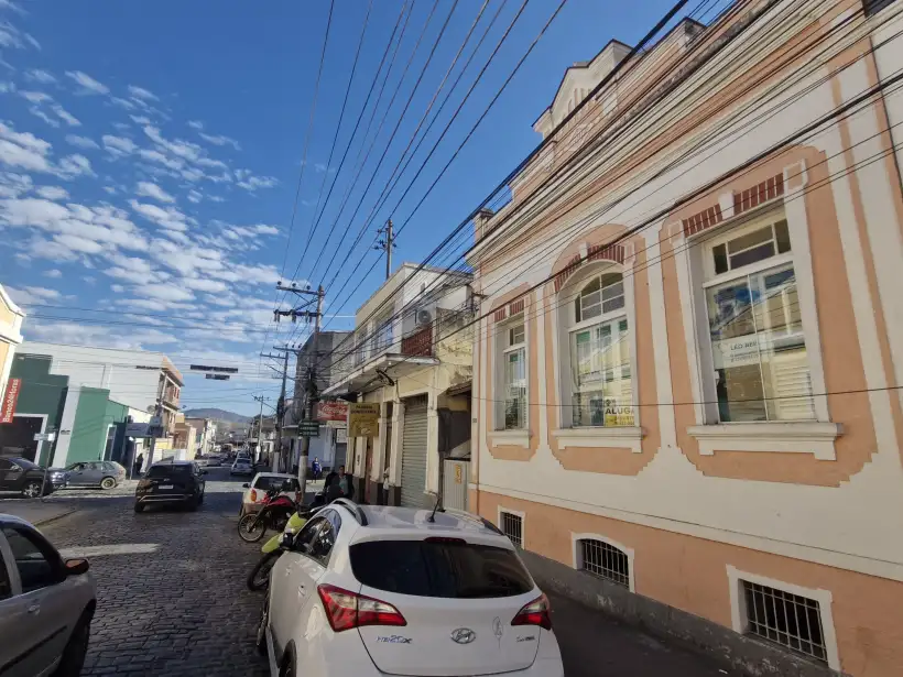 Casa 2 quartos para locação no bairro Centro