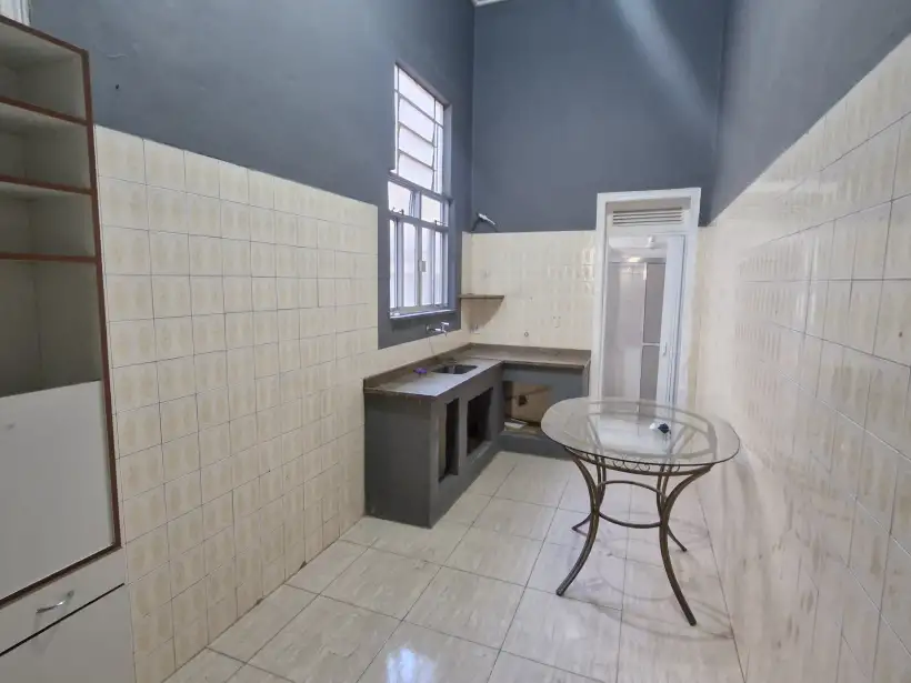 Casa 2 quartos para locação no bairro Centro