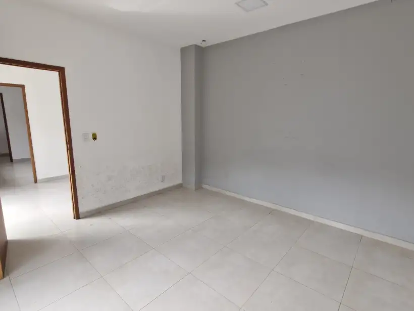 Casa 3 quartos para locação no bairro Paraíso