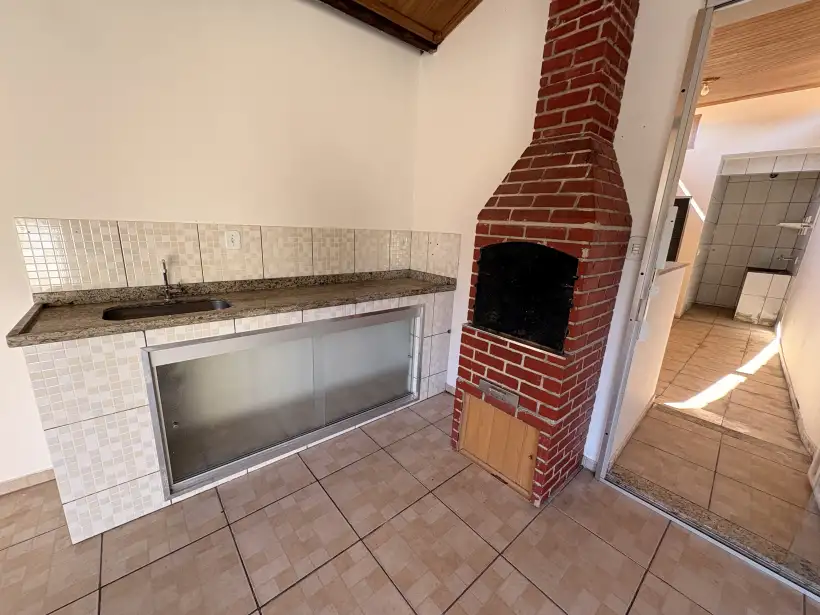 Casa 3 quartos para venda no bairro SANTA CRUZ