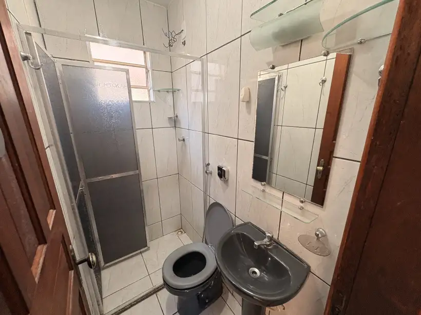 Casa 3 quartos para venda no bairro SANTA CRUZ