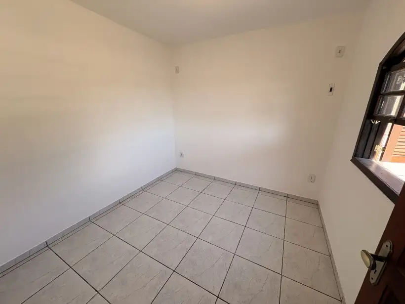 Casa 3 quartos para venda no bairro SANTA CRUZ