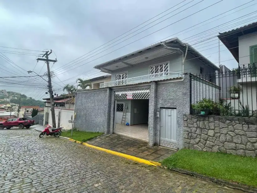 Casa 5 quartos para venda no bairro Jardim Dona Angelina