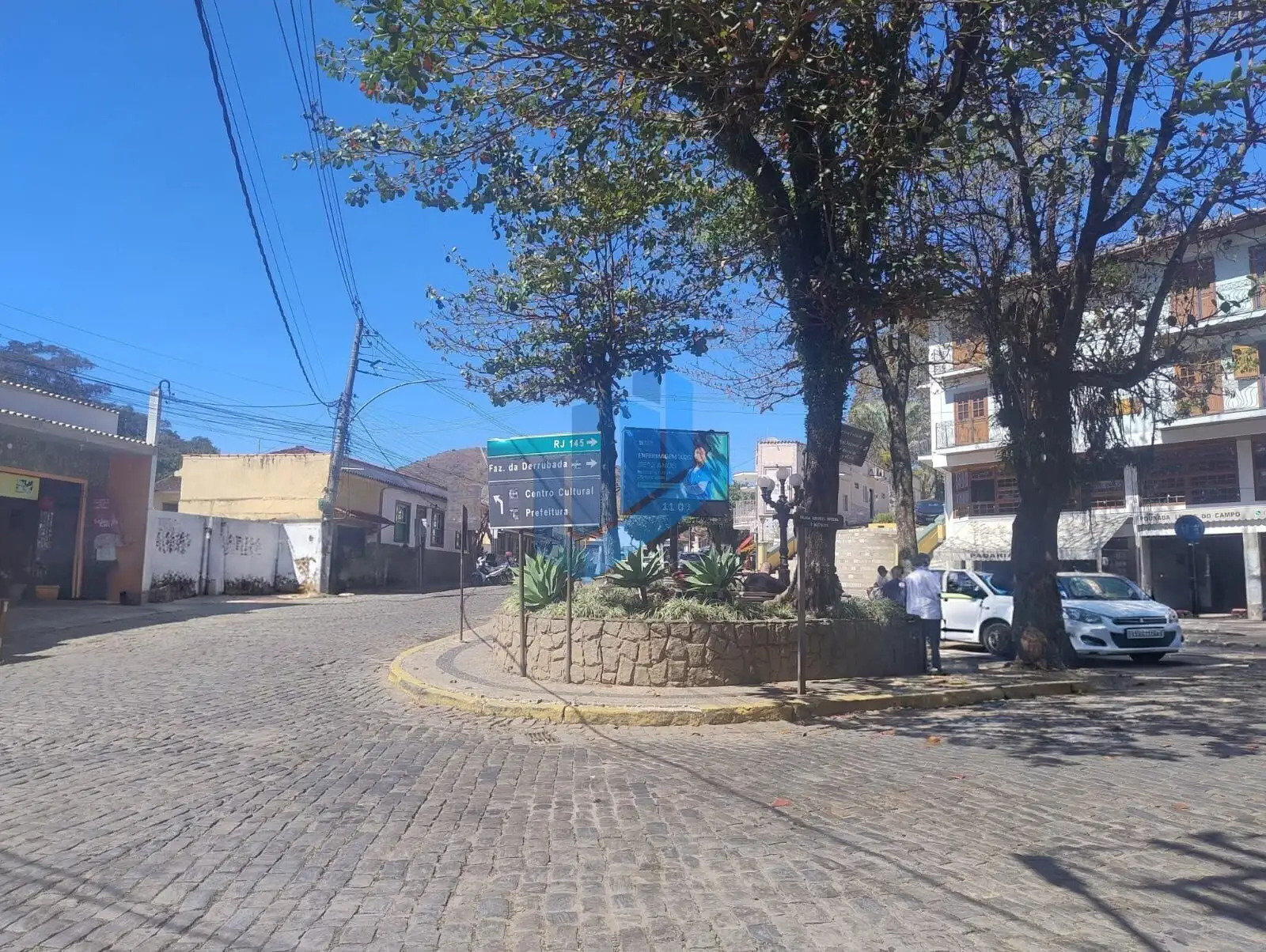 Terreno 222m² para venda no bairro Rio das Flores