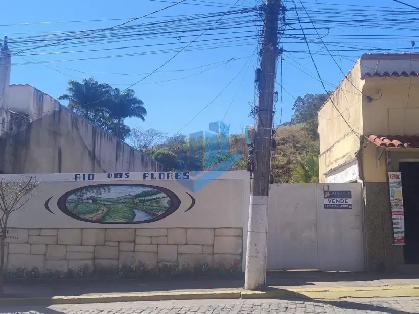 Terreno 222m² para venda no bairro Rio das Flores