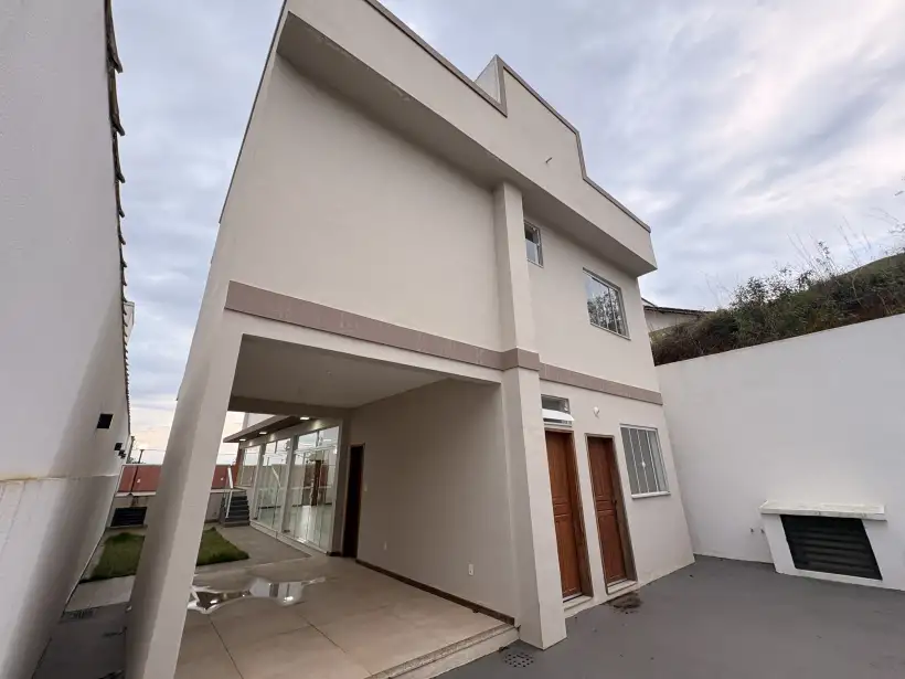 Casa 3 quartos para venda no bairro Santa Cruz