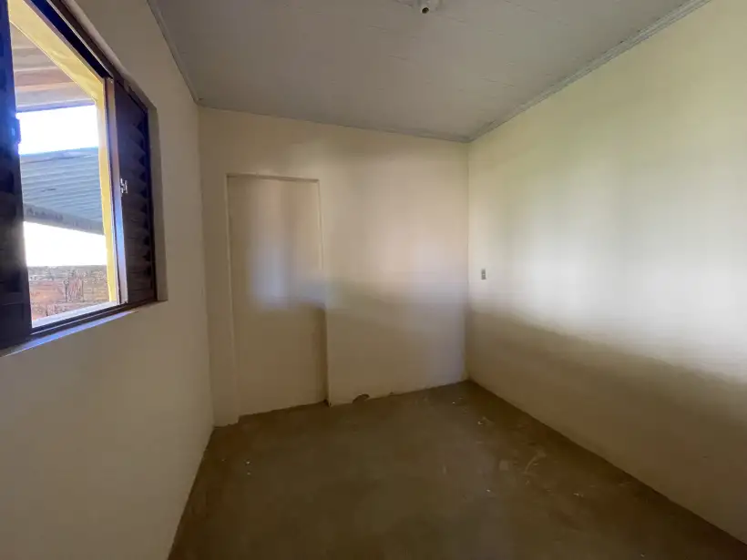 Casa 2 quartos para locação no bairro Pentagna