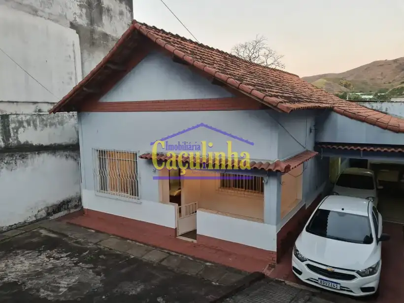 Casa 2 Quartos para venda no bairro Matadouro