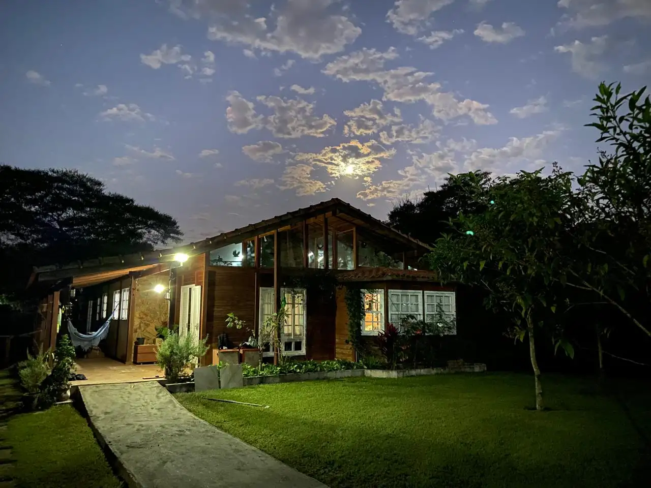 Casa 4 quartos para venda no bairro Conservatória