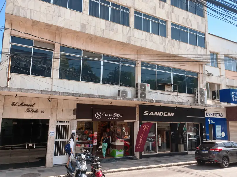 SALA COMERCIAL DE 277 m² PARA LOCAÇÃO NO CENTRO – VALENÇA/RJ