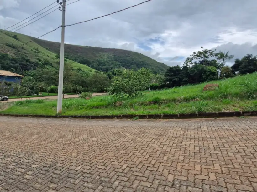 Terreno 1.598m² para venda no bairro Centro
