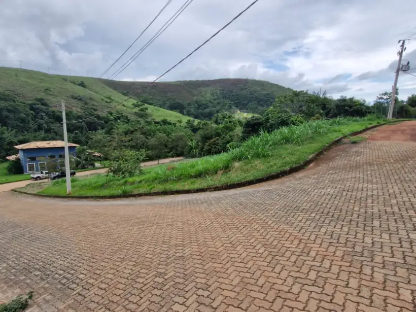 Terreno 1.598m² para venda no bairro Centro