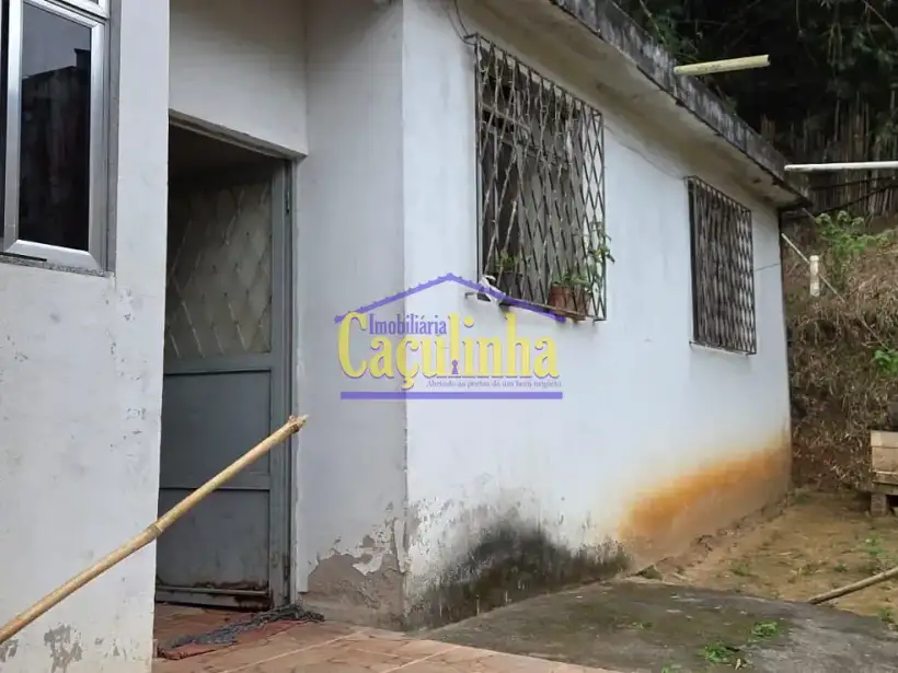 Casa 2 Quartos para venda no bairro Oficinas Velhas