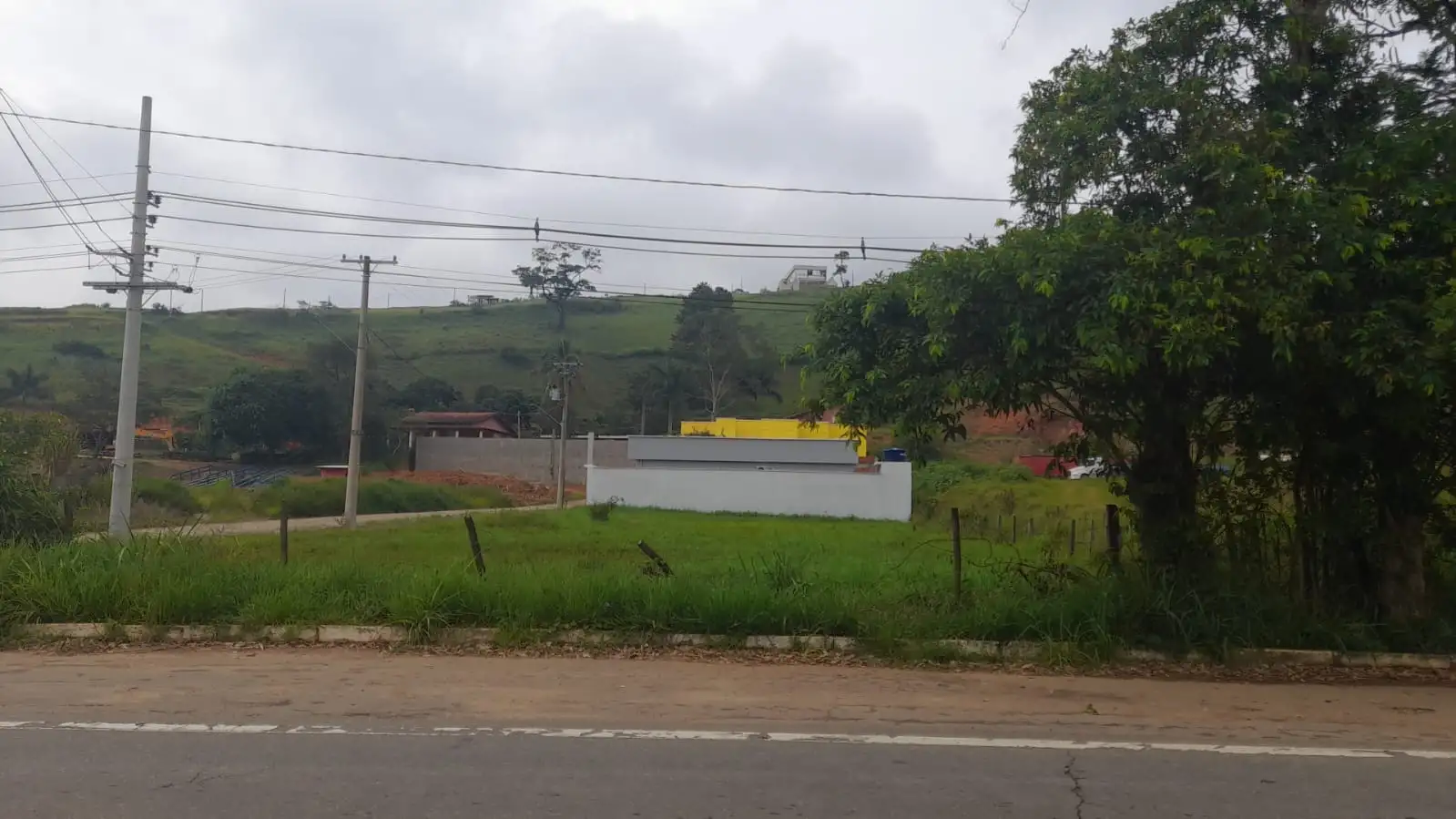 Terreno à venda no Jardim Valença
