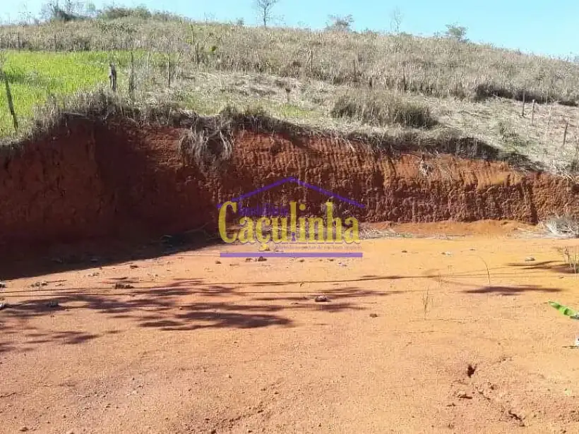 Terreno 1.200m² para venda no bairro Ipiabas