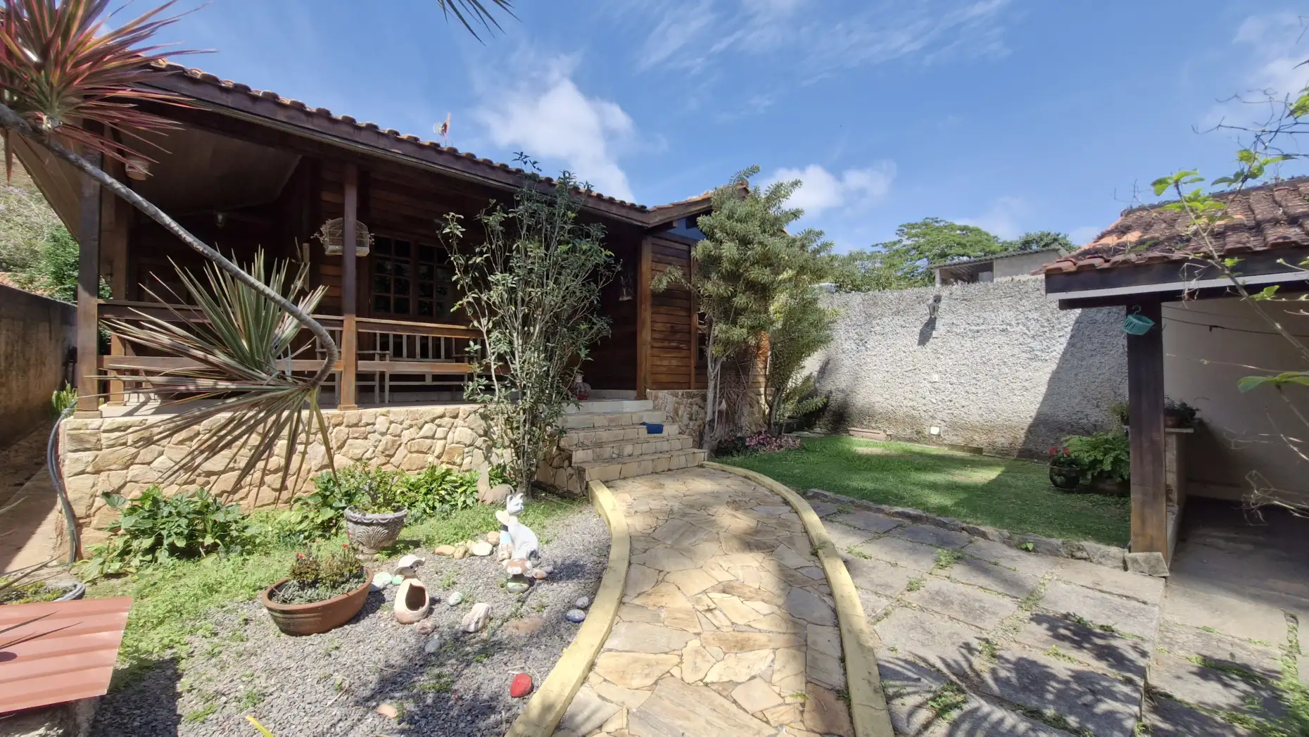 JARDIM FRONTAL