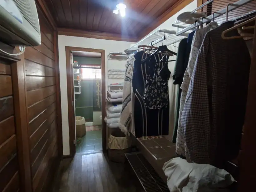 QUARTO 1 CLOSSET