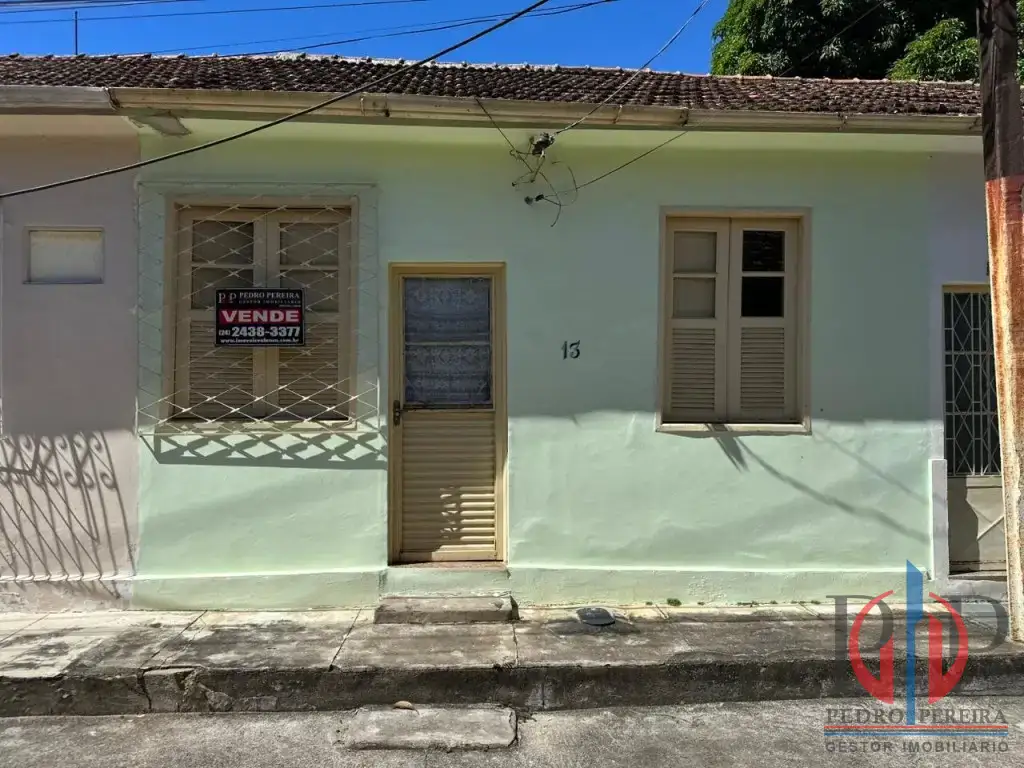 Casa 1 Quarto para venda no bairro Santa Cruz