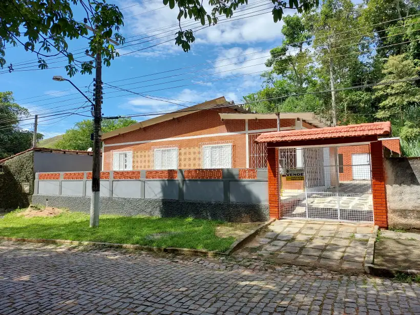 Casa 3 quartos para venda no bairro Pentagna