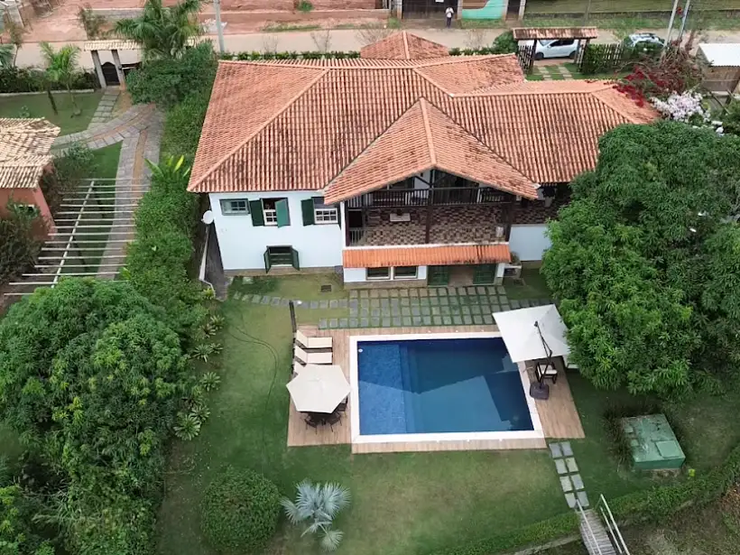 Casa 4 quartos para venda no bairro Centro