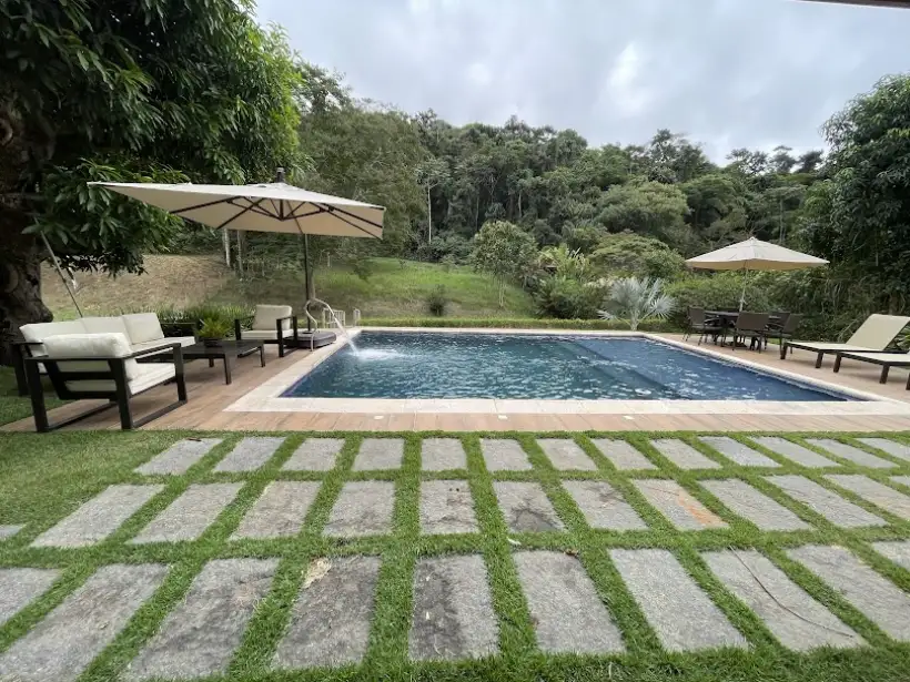 Casa 4 quartos para venda no bairro Centro