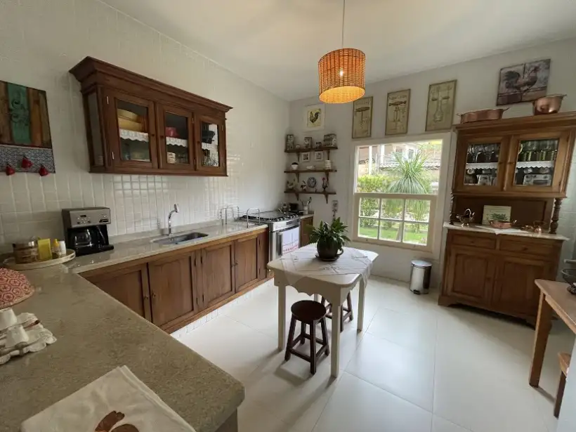Casa 4 quartos para venda no bairro Centro