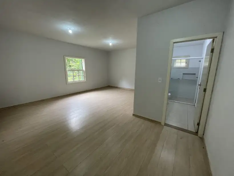 Casa 4 quartos para venda no bairro Centro