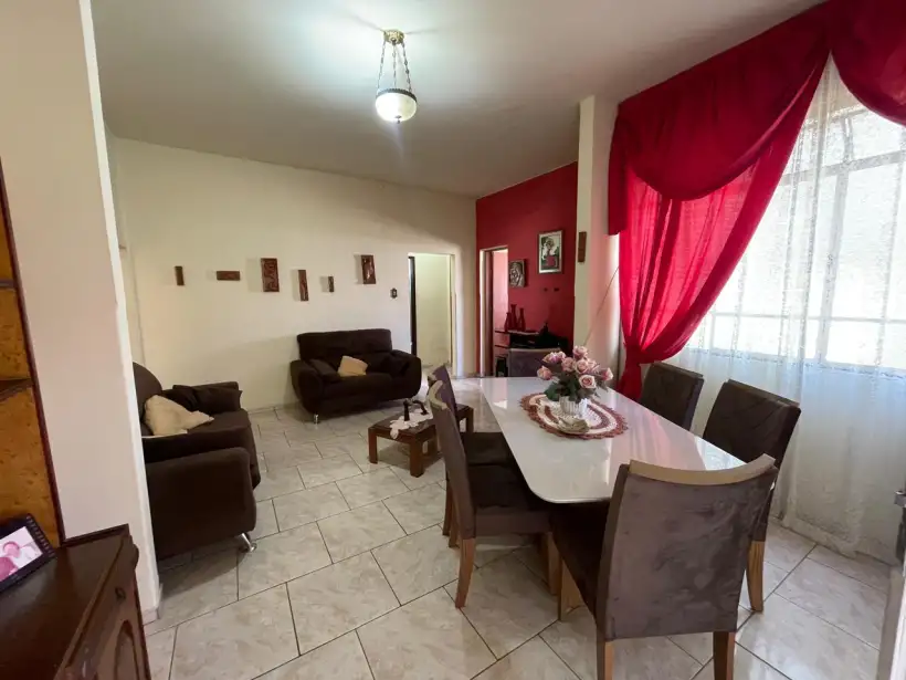 Casa 3 quartos para venda no bairro São Cristóvão