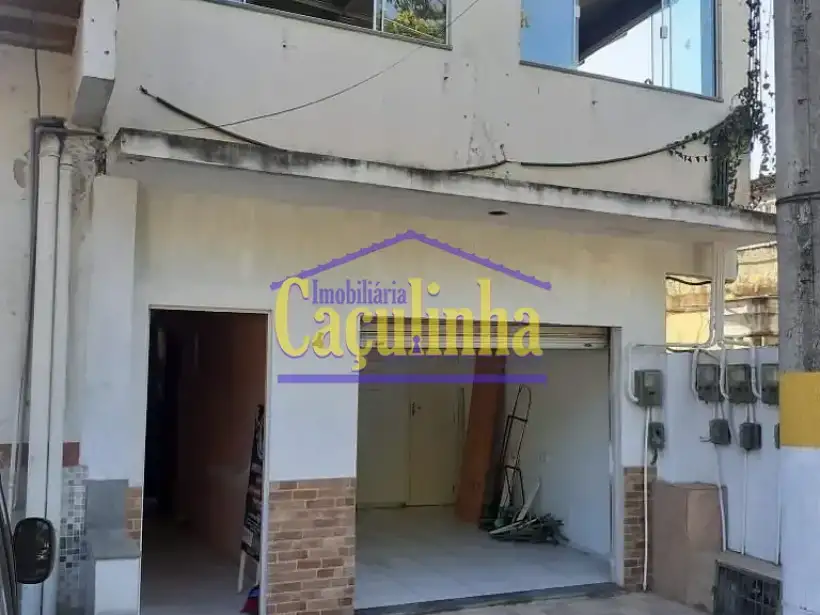 Casa 2 Quartos para venda no bairro Matadouro