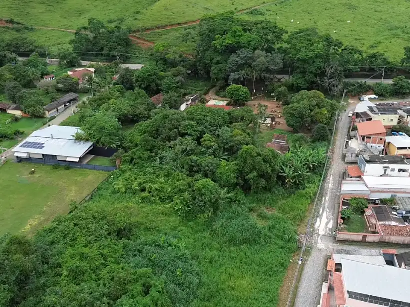 Terreno 561m² para venda no bairro Cambota