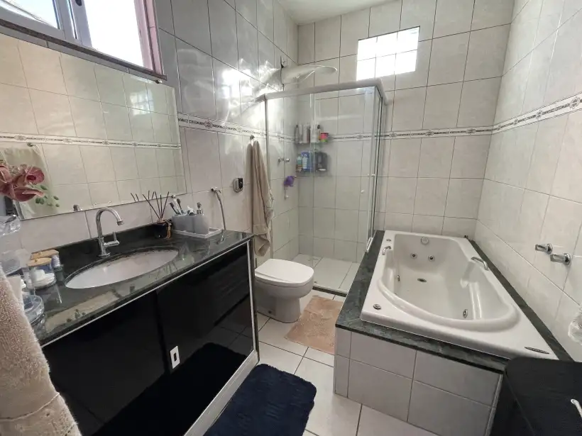 Casa 4 quartos para venda no bairro Carambita