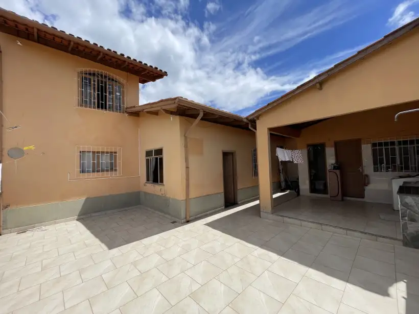 Casa 5 quartos para venda no bairro São José das Palmeiras