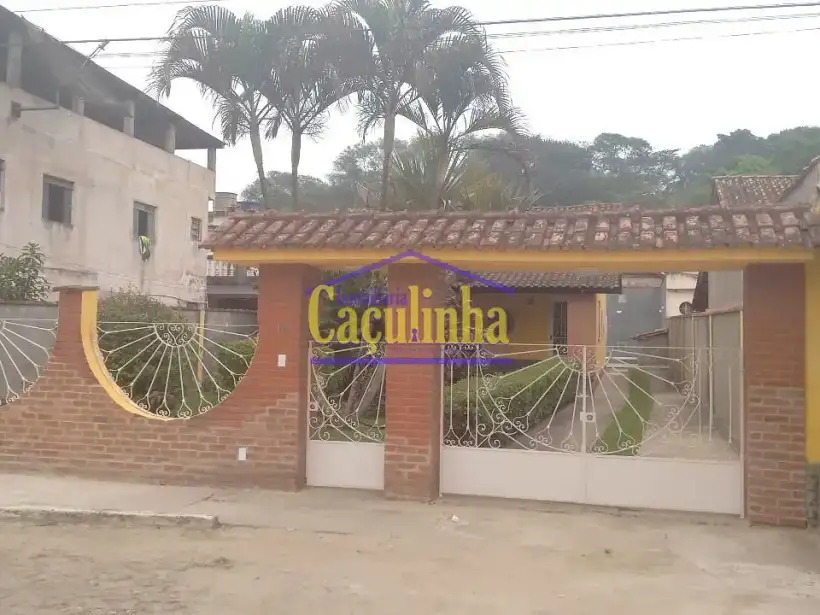 Casa 3 Quartos para locação no bairro Ipiabas