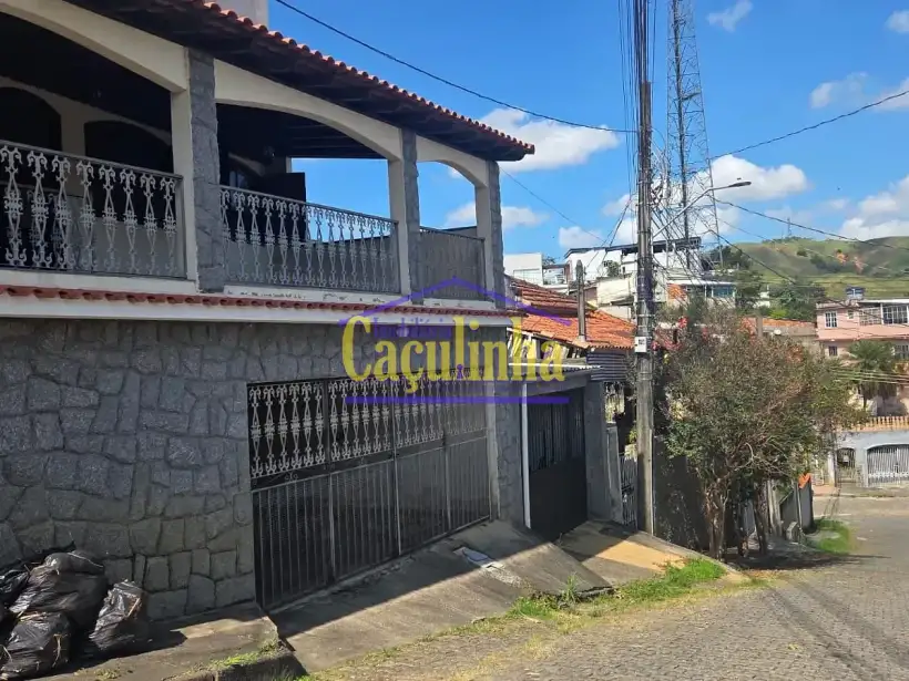 Casa 4 Quartos para venda no bairro Muqueca