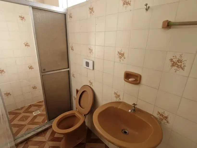 Casa 3 quartos para venda e locação no bairro Barroso